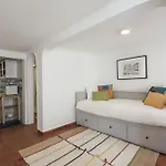 Apartmán Cozy In Bairro Alto I *