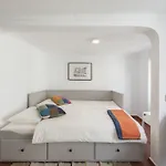 Διαμέρισμα Cozy In Bairro Alto I *
