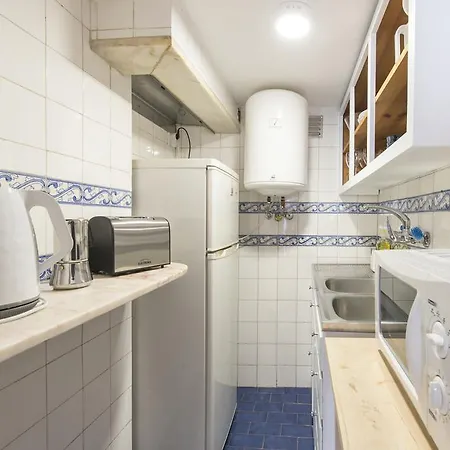 拜萝阿尔托一号舒适公寓 *